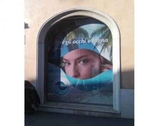 Vetrofanie Mavi publicità